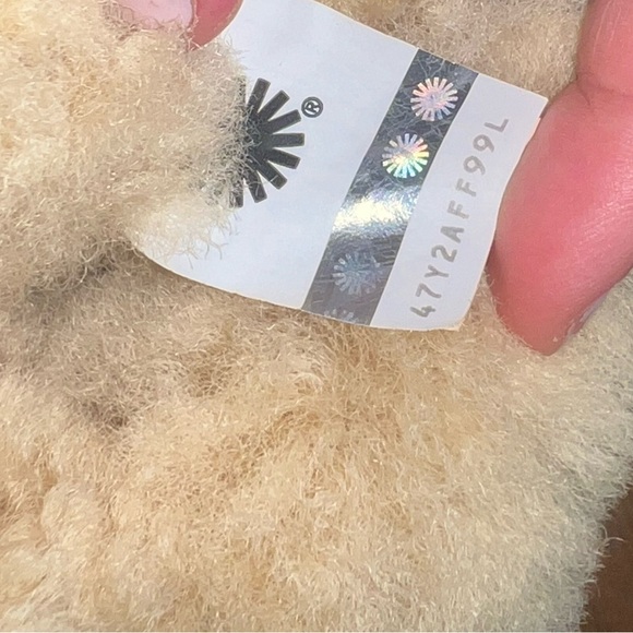 Little Girl Size 9 Bailey Bow in Chestnut - Picture 11 of 11